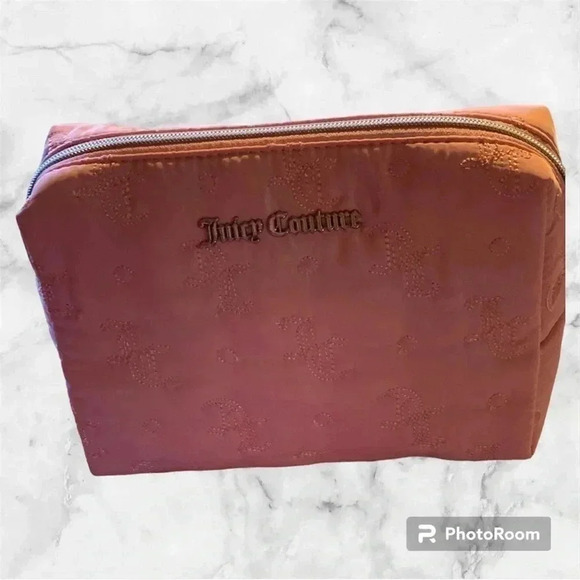 NWT Juicy Couture ladies Light Pink Soft material Cosmetic Bag - Picture 1 of 3